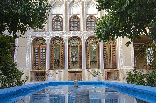 Shah Abu al-Qasim - cheap hotels in iran