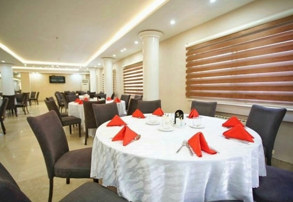 Isfahan - iran hotel booking app