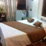 Historical Hotel Lab-e-Khandagh - accommodation in iran