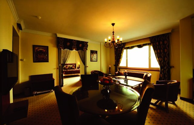 Ramatin Luxury Hotel