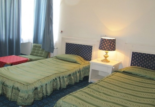 Jahangardi - Book hotel in Iran online